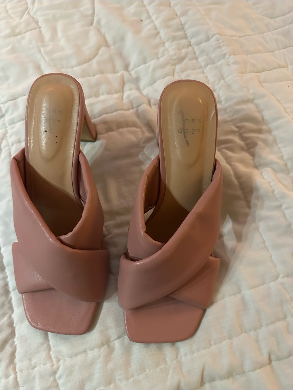 a new day Mauve Pink Twisted Leather Block Heel Mules